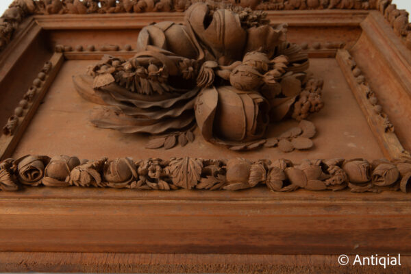 Segle XVIII - Talla floral de fusta. Escultura de Grinling Gibbons